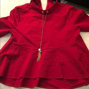 RED SHORT SLEEVE TOP